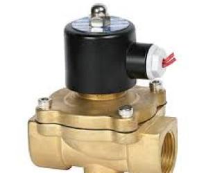 Gi&aacute; van điện từ 220V