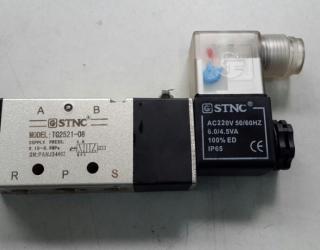 Nh&agrave; cung cấp Van điện từ kh&iacute; n&eacute;n 24V